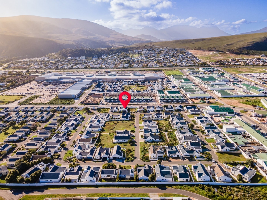 3 Bedroom Property for Sale in Sandbaai Western Cape